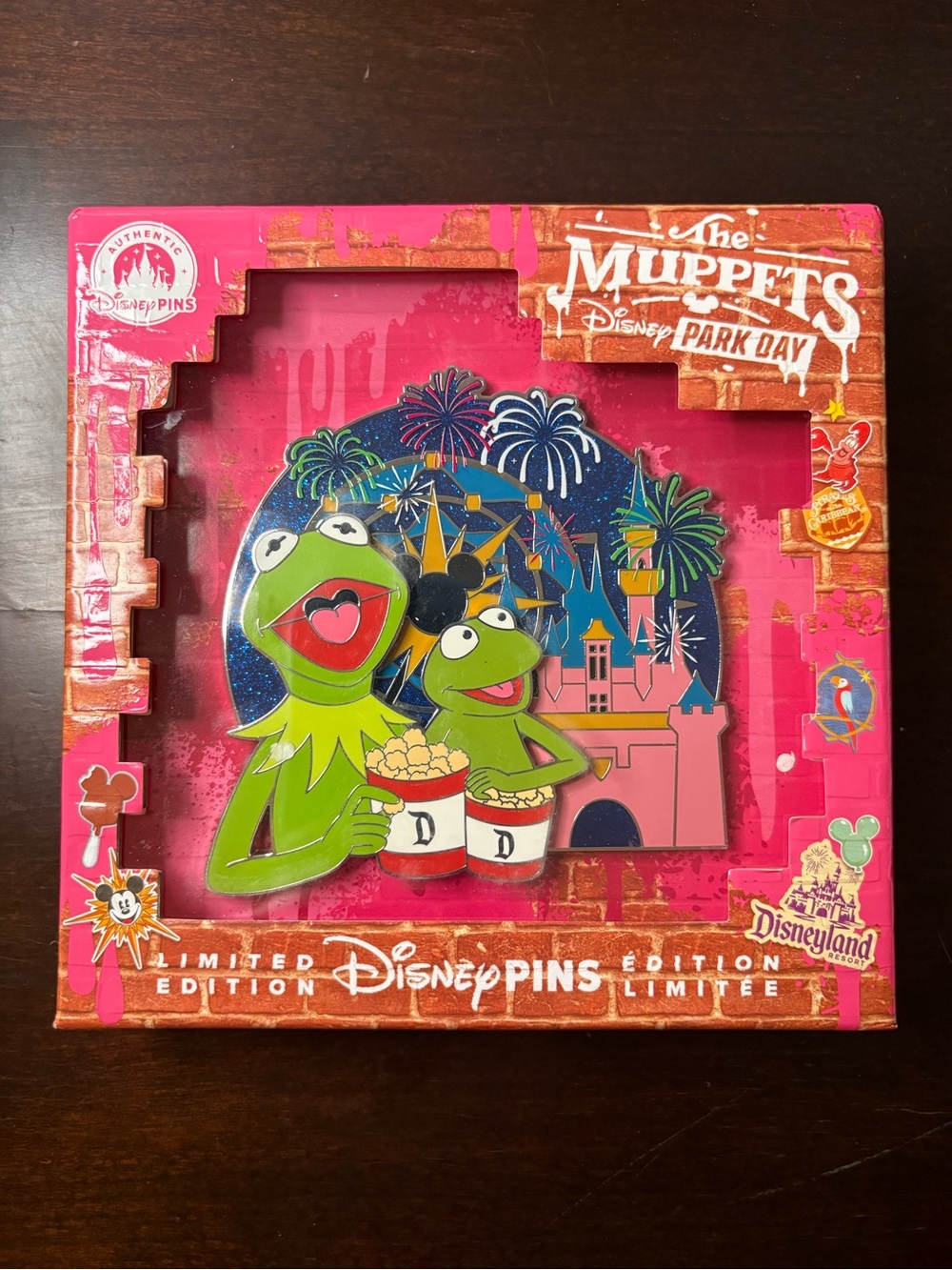 The Muppets Disneyland Park Day Kermit Jumbo LE 1300